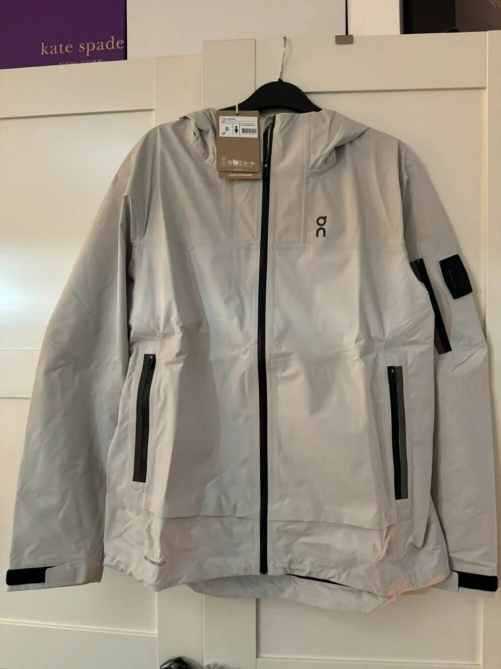 On Trek Waterproof Rain Jacket Women's S Silver White